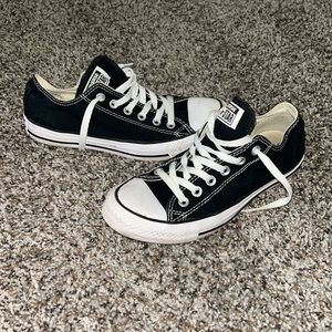 Low top Converse